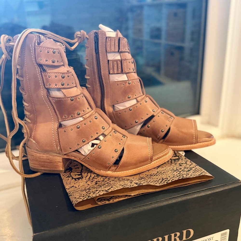 Freebird Ghost women’s shoed